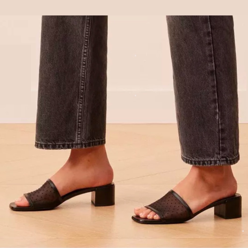 Stuart Weitzman Cayman 35 Block Slide sandals heels size 7 Black Leather - Picture 5 of 5
